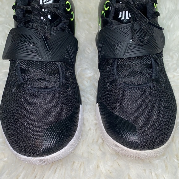 Nike Kyrie Flytrap 3 Basketball Sz 8 - Picture 6 of 14